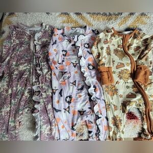 Caden Lane Zip up onesies set. Size 0-3months. Halloween & Thanksgiving prints